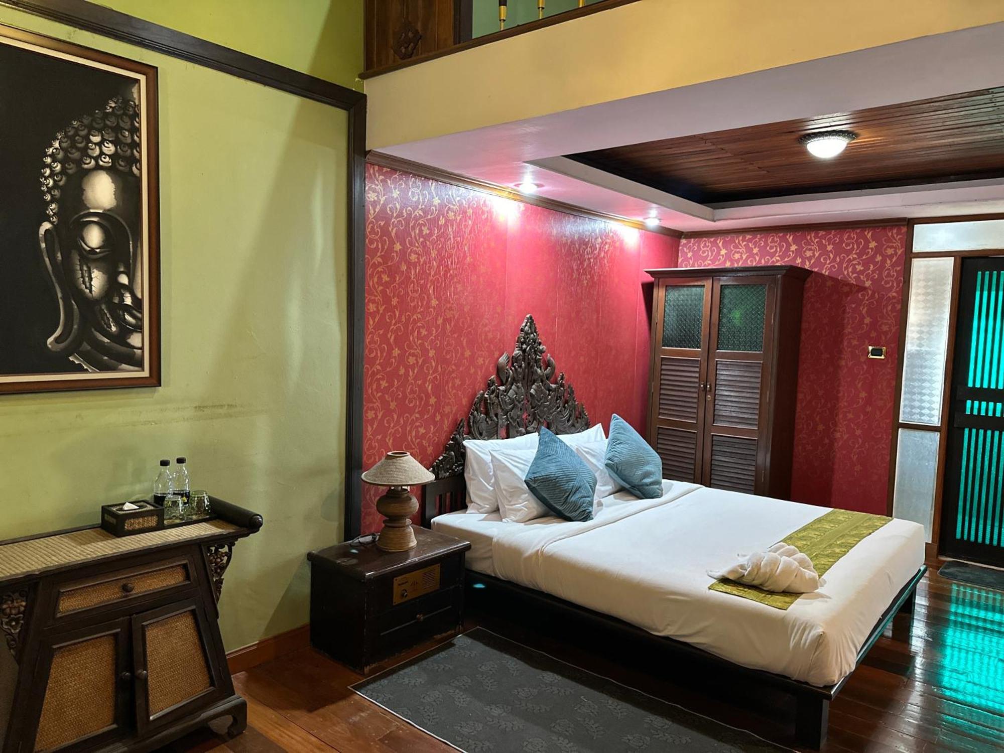 Tony'S Place Ayutthaya Esterno foto
