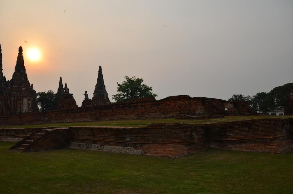 Tony'S Place Ayutthaya Esterno foto
