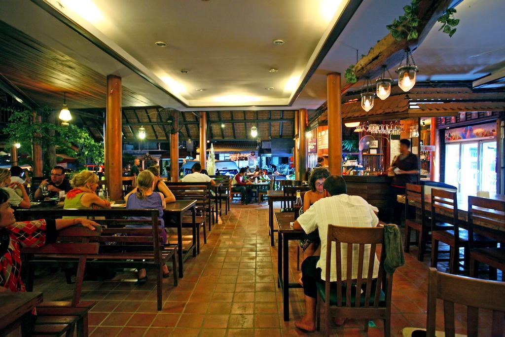 Tony'S Place Ayutthaya Esterno foto