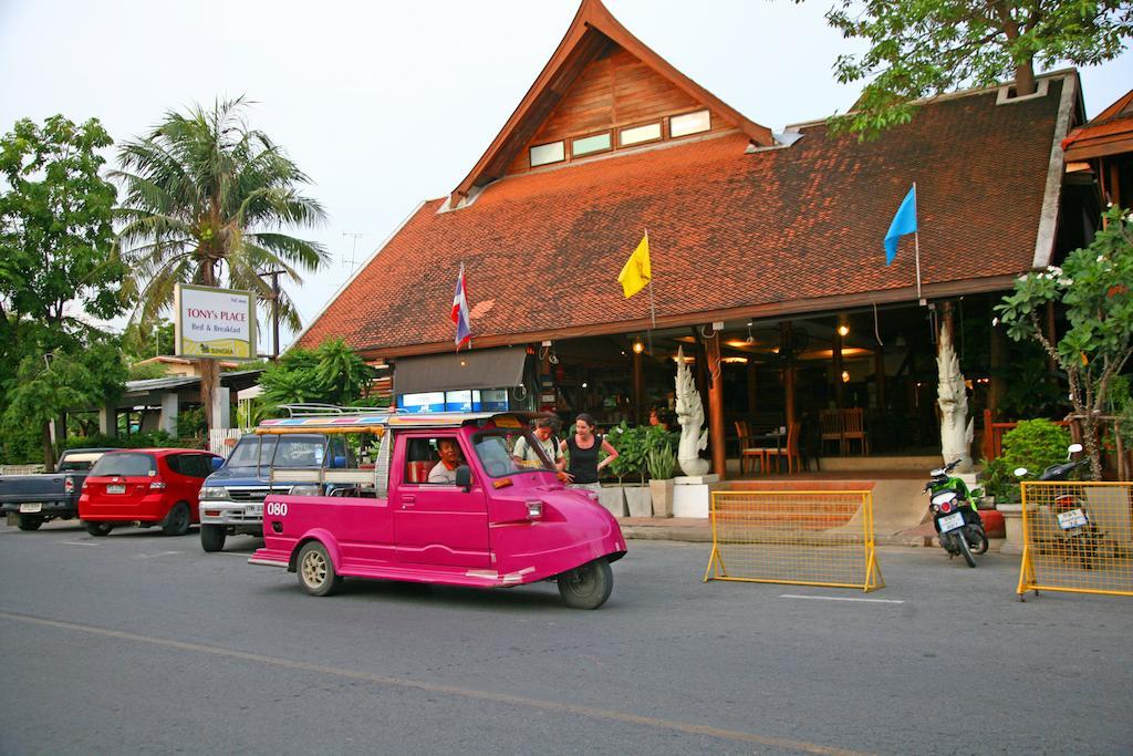 Tony'S Place Ayutthaya Esterno foto
